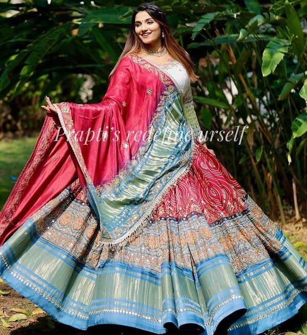LC 684❤️PRESENTING NEW DESIGNER PRINTED LAHENGA CHOLI❤️(am)