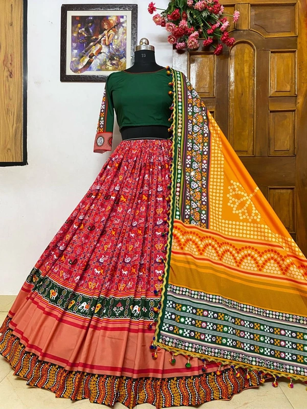 LC 650❤️PRESENTING NEW DESIGNER PRINTED LAHENGA CHOLI❤️(am)