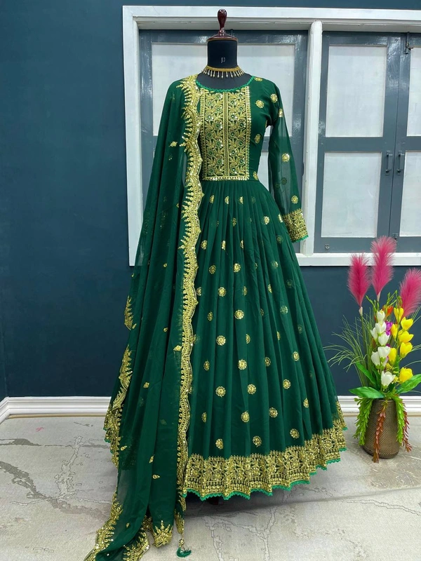 📌*REAL MODELING COLLACTION *🧚‍♀️👌⭐️💫👗*Launching New Party Wear Look Gown & Dupatta Set *👗🧚‍♀️⭐️(Am) - Dark Fern