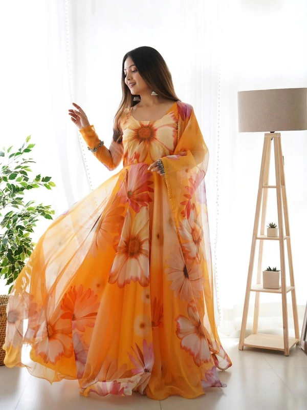 _*MASKA GOWN*_(am) - Yellow