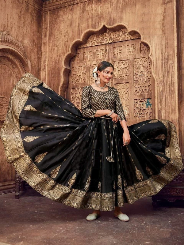 🎊*FABRIC: 14kg Rayon With Beautiful Foil Print With Beautiful 💃*(am) - Black, 3xl-46