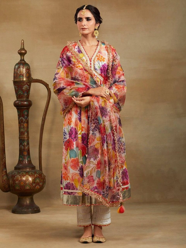 LC 1045♥️ PRESENTING NEW DESIGNER  PRINTED ANARKALI GOWN ♥️(am)