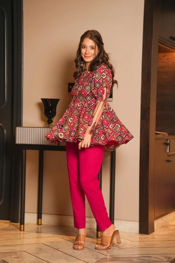 Design number 025Ohh Summers Are Here And So Are We With A Perfect Outfit Getting Ready for work it's Easy and looking fresh isn't a Joke 😂 But Here This Beautiful N Super Comfy Go To  Co-Ord Set ♥️(am) - Pink, M-38