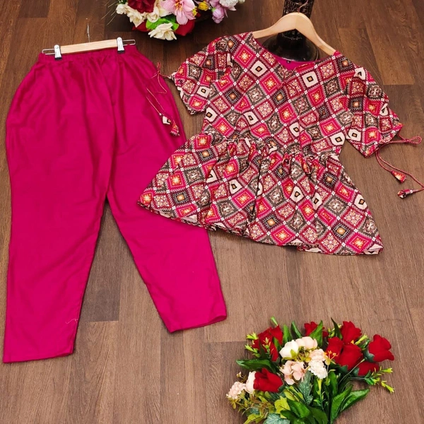Design number 025Ohh Summers Are Here And So Are We With A Perfect Outfit Getting Ready for work it's Easy and looking fresh isn't a Joke 😂 But Here This Beautiful N Super Comfy Go To  Co-Ord Set ♥️(am) - Pink, M-38