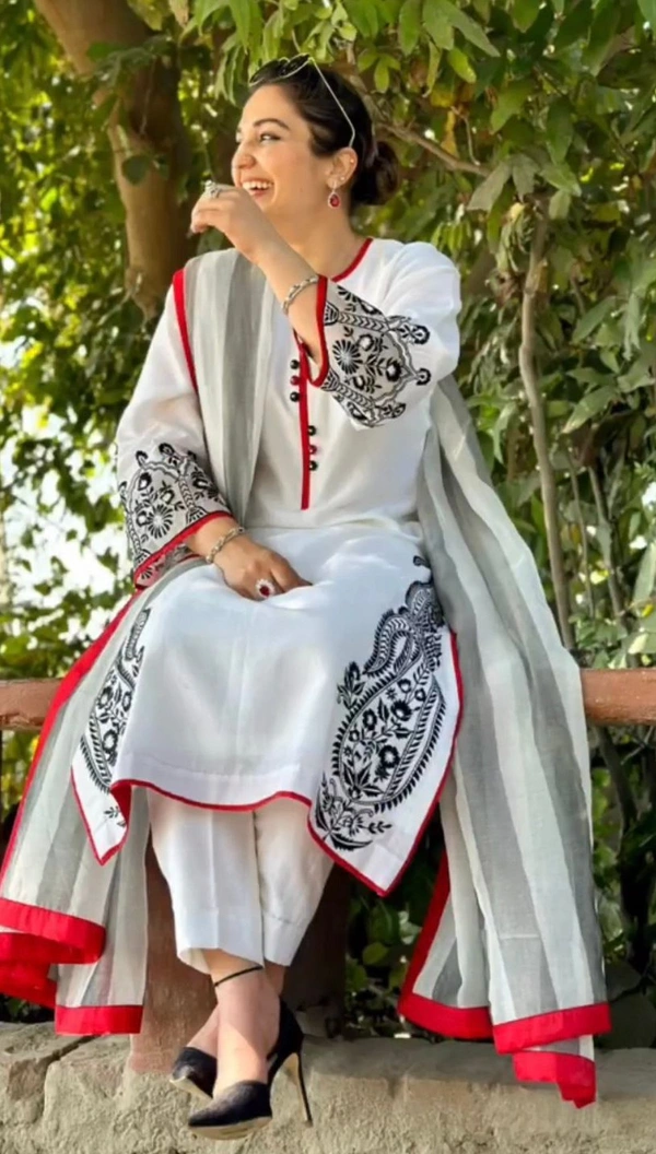 ♥️ *PRESENTING NEW SUPPER HIT DESIGNE COLLECTION FANCY EMBROIDERY WORK KURTI - BOTTOM WITH FANCY DUPATTA* 👌🏻(am)