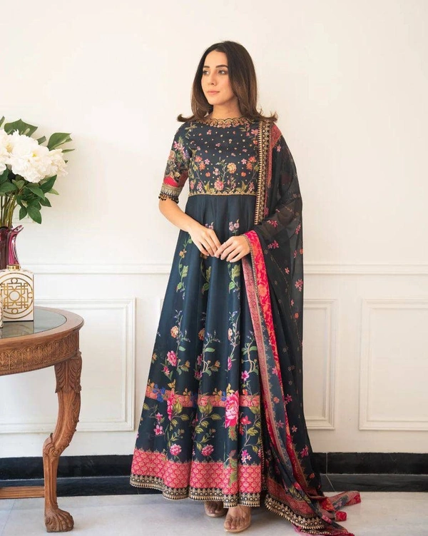 VF 171♥️ PRESENTING NEW DESIGNER PRINTED ANARKALI GOWN ♥️(am)