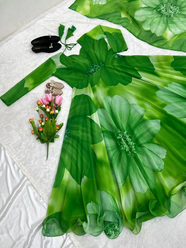 👉👗💥*Launching New Designer Party Wear Look Gown, and Dupatta in Fully 6.5 Meter Fully Arka Flair With Attached Pad*💥👗👌(am) - Green