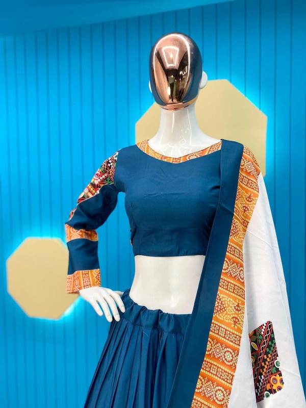 _*THIS NAVRATRI ROCK WITH THIS PRINTED AND REAL MIRROR LEHENGA CHOLI WITH DUPATTA*_(am)