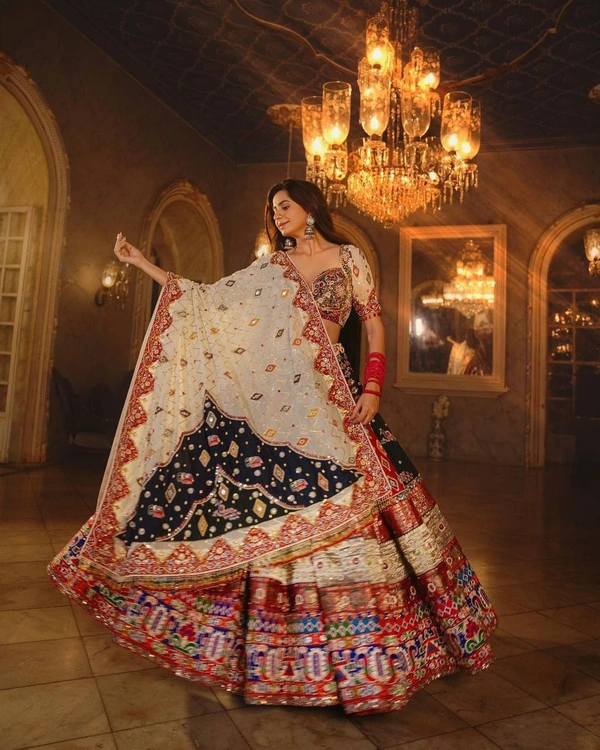 *ALC 025*❤️PRESENTING NEW DESIGNER PRINTED LAHENGA CHOLI❤️(am)