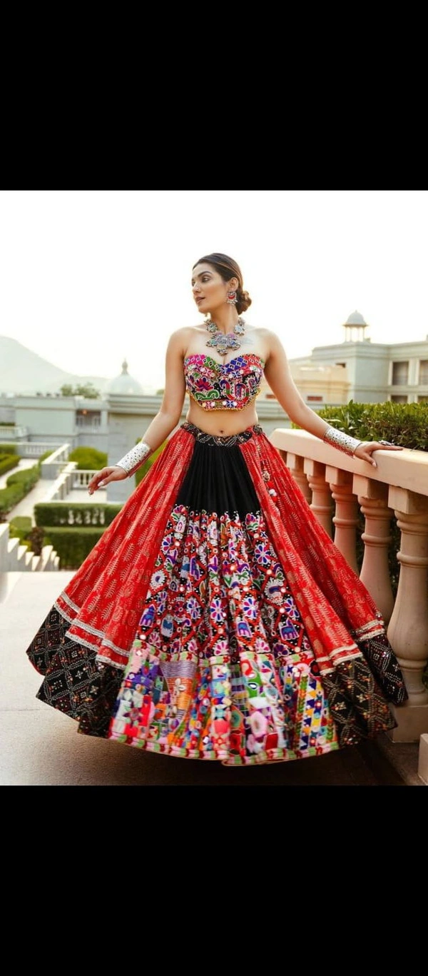 *ALC 027*❤️PRESENTING NEW DESIGNER EMBROIDERED LAHENGA CHOLI❤️(am)