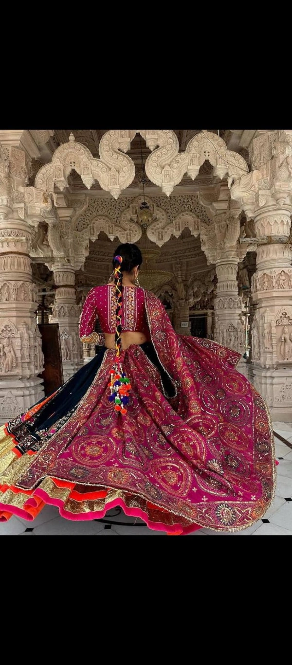 ALC 040*❤️PRESENTING NEW DESIGNER EMBROIDERED LAHENGA CHOLI❤️(am)