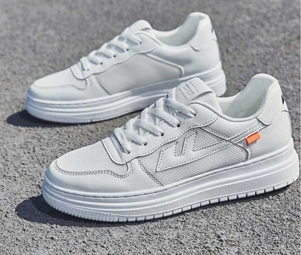 White Sneakers For Men's - White, 9