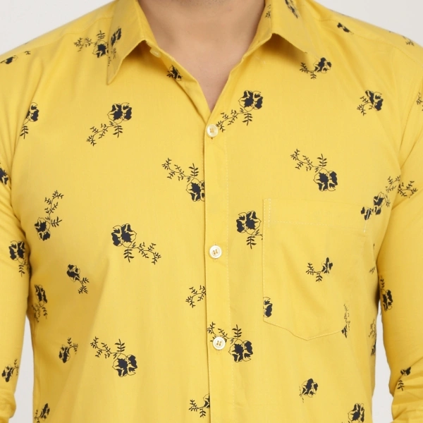 Men's Regular Fit Printed Collar Casual Shirts - Yellow, L