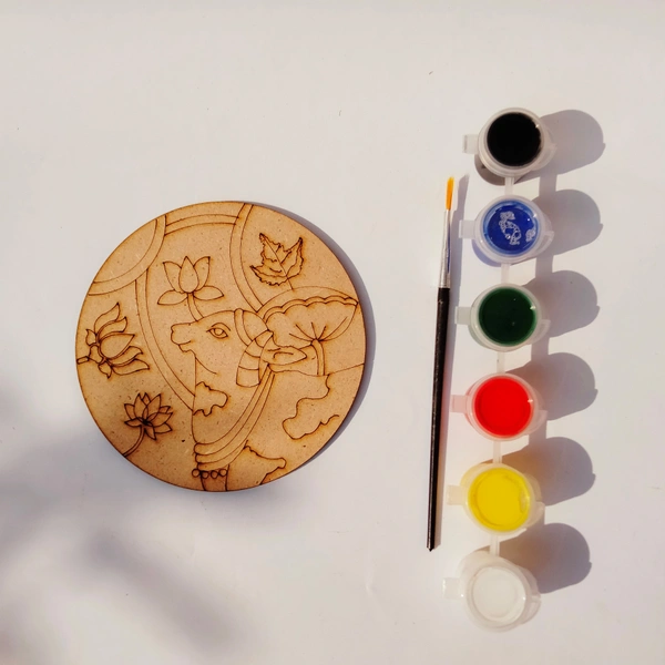 Pichwai Cow 1 - DIY Kit with tempera colours
